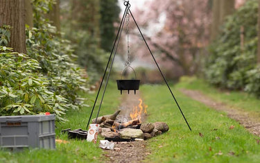 Buiten koken met een driepoot: de ultieme gids voor heerlijke maaltijden in de buitenlucht